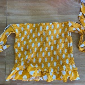 Polka dot yellow crop F21